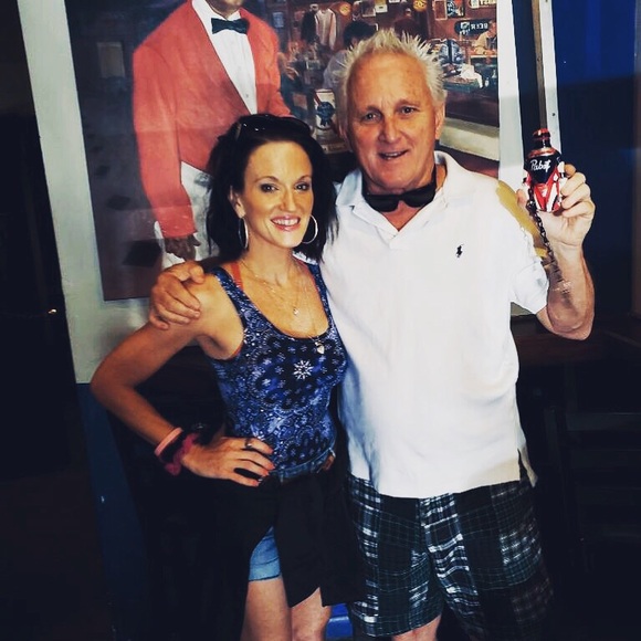 Meet your Posher, Amy - Picture 3 of 3